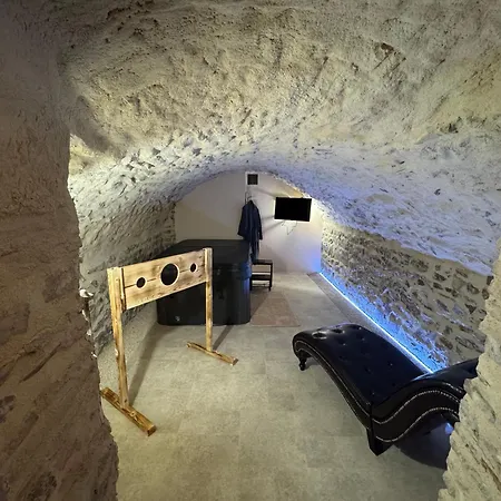 L'Alcove Secrete Loveroom Avec Spa Cusset