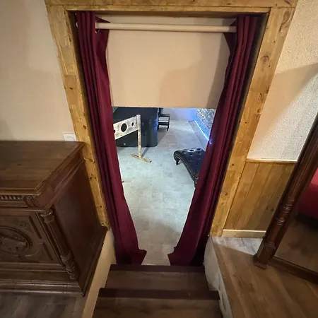 L'Alcove Secrete Loveroom Avec Spa * Cusset