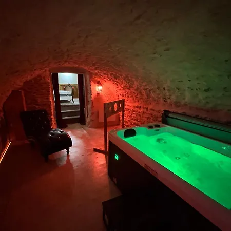 Alcove Secrete Medievale Avec *