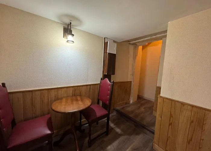 Appartement L'alcôve Secrète Médiévale Avec Cusset